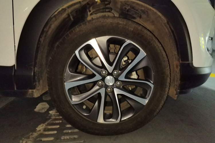Used Buick Encore 2021 332T CVT Elite Edition Right Front Wheel Hub
