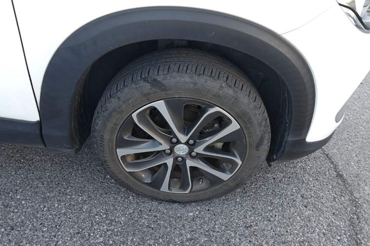 Used Buick Encore 2021 332T CVT Elite Edition Right Front Wheel Hub