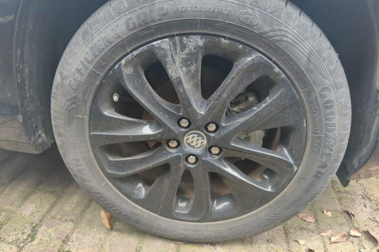 Used Buick Encore 2021 332T CVT Luxury Version Right Front Wheel Hub