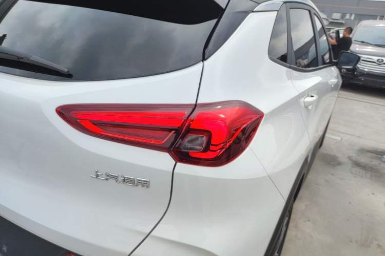 Used Buick Encore 2021 332T CVT Elite Edition Right Rear Taillight