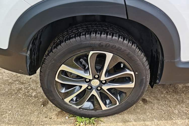 Used Buick Encore 2021 332T CVT Elite Edition Right Rear Wheel Hub
