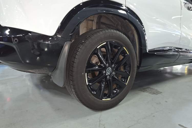 Used Buick Encore 2021 332T CVT Elite Edition Right Rear Wheel Hub