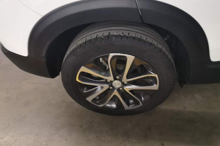 Used Buick Encore 2021 332T CVT Elite Edition Right Rear Wheel Hub