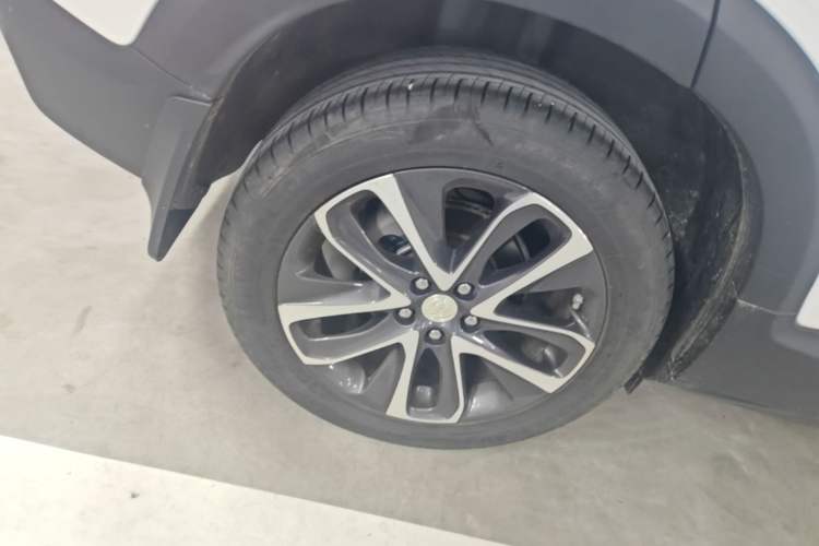 Used Buick Encore 2021 332T CVT Elite Edition Right Rear Wheel Hub