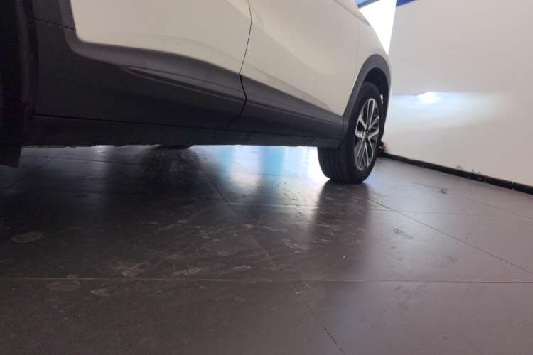 Used Buick Encore 2021 332T CVT Elite Edition Right Side Sill
