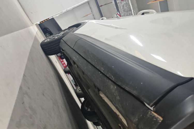 Used Buick Encore 2021 332T CVT Elite Edition Right Side Sill