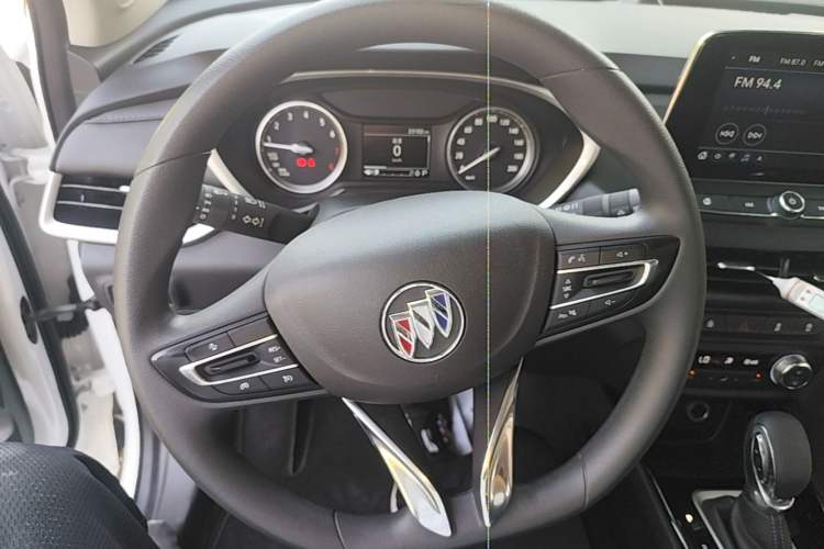 Used Buick Encore 2021 332T CVT Elite Edition Steering Wheel