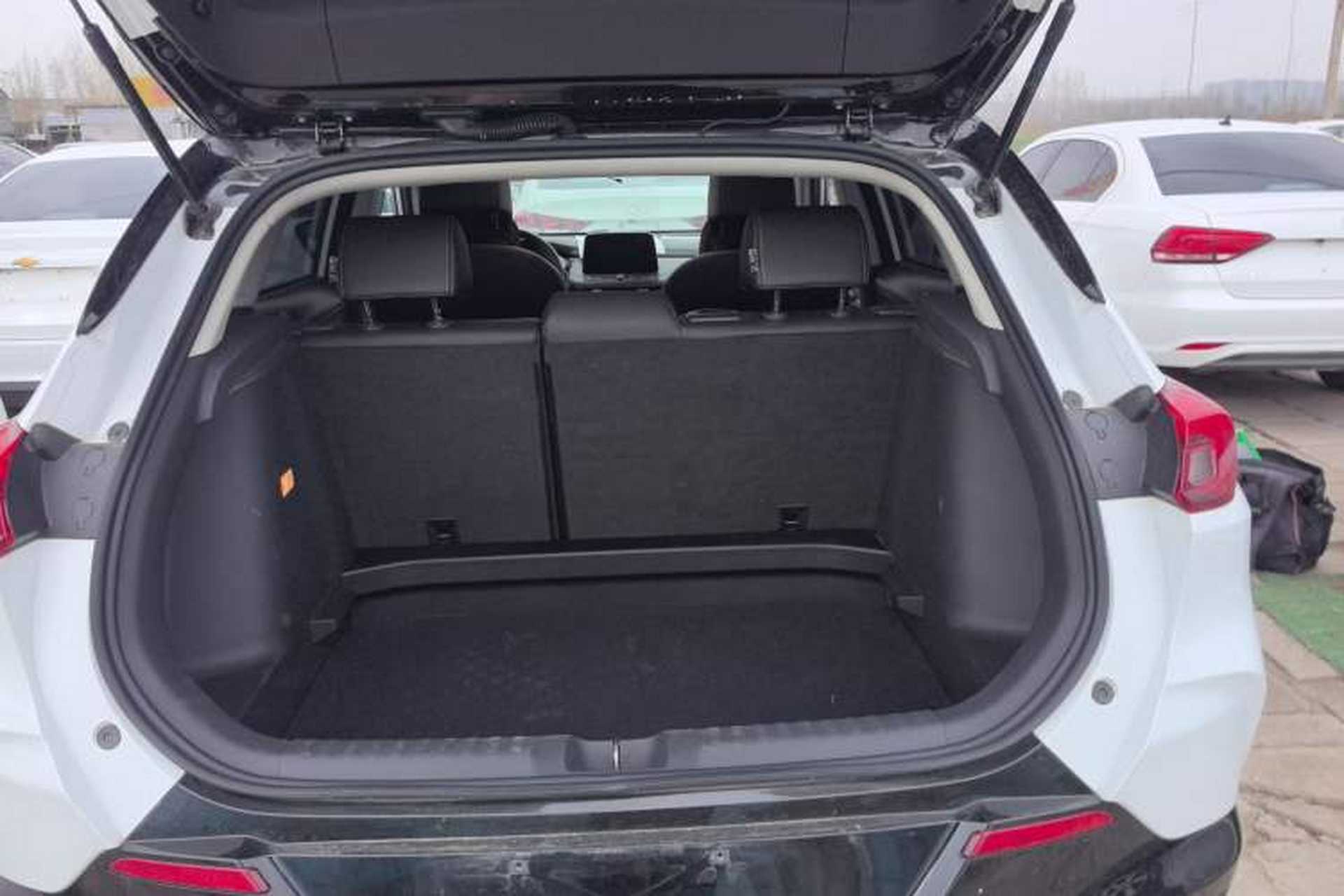 Used Buick Encore 2021 332T CVT Luxury Version Trunk