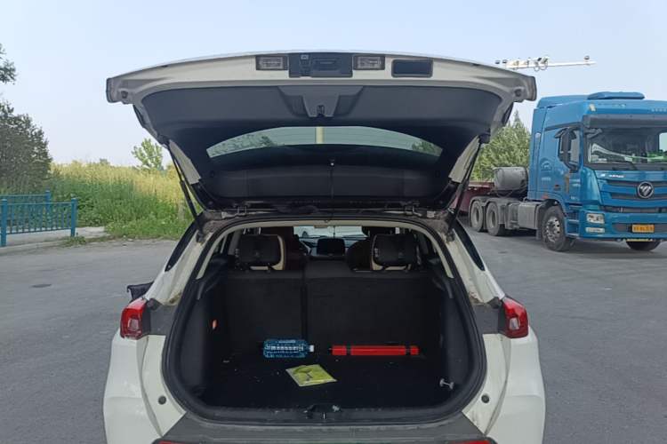 Used Buick Encore 2021 332T CVT Elite Edition Trunk