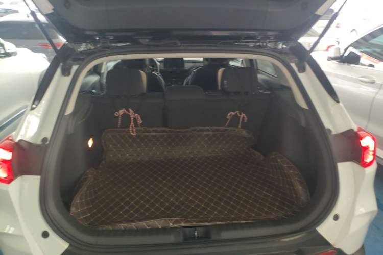 Used Buick Encore 2021 332T CVT Elite Edition Trunk