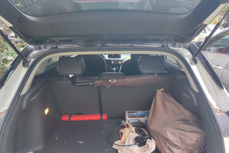Used Buick Encore 2021 332T CVT Luxury Version Trunk