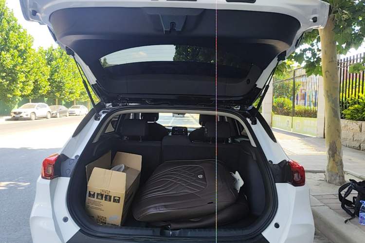 Used Buick Encore 2021 332T CVT Elite Edition Trunk