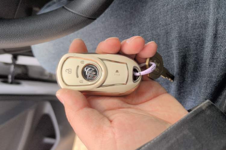 Used Buick Encore 2021 332T CVT Elite Edition Vehicle Key
