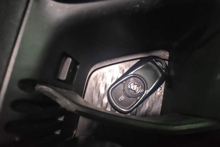 Used Buick Encore 2021 332T CVT Elite Edition Vehicle Key