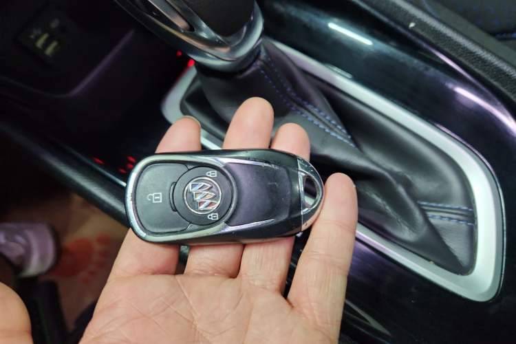 Used Buick Encore 2021 332T CVT Elite Edition Vehicle Key