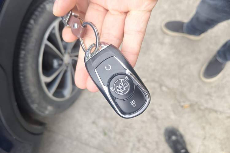 Used Buick Encore GX 2022 332T CVT Two-Wheel Drive Luxury Version Vehicle Key