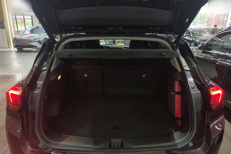 Used Buick Encore GX 2020 20T CVT Two-Wheel Drive Flagship Version Trunk