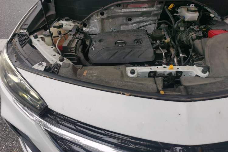 Used Buick Encore GX 2020 20T CVT Two-Wheel Drive Flagship Version Engine Bay Right