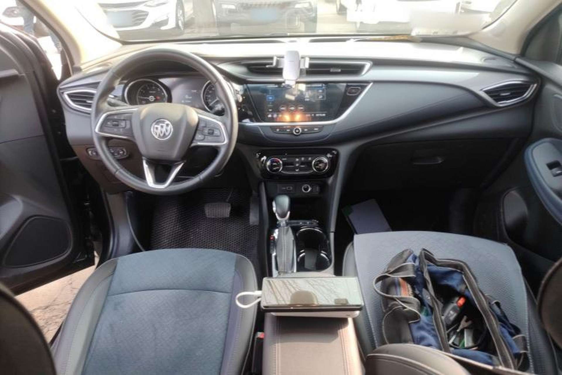 Used Buick Encore GX 2020 20T CVT Two-Wheel Drive Luxury Version Center Console