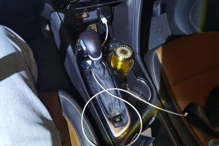 Used Buick Encore GX 2020 20T CVT Two-Wheel Drive Flagship Version Gear Lever