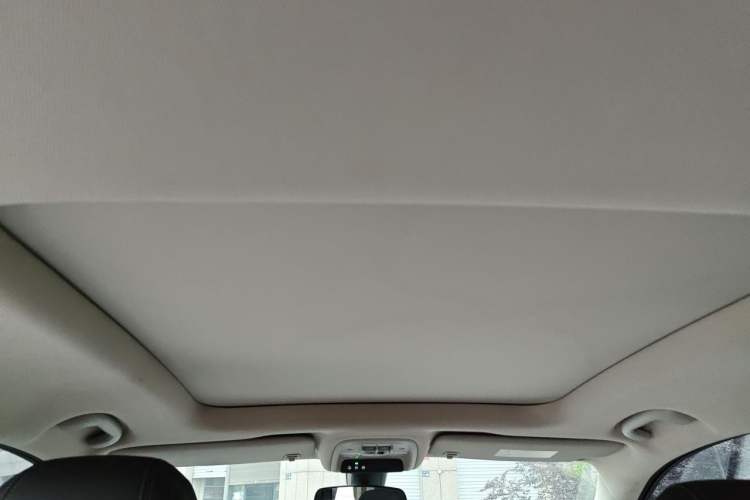 Used Buick Encore GX 2020 20T CVT Two-Wheel Drive Luxury Version Headliner