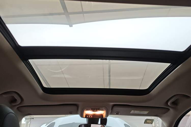 Used Buick Encore GX 2020 20T CVT Two-Wheel Drive Luxury Version Headliner