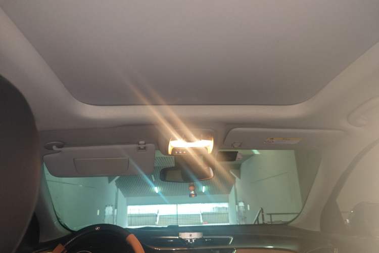 Used Buick Encore GX 2020 20T CVT Two-Wheel Drive Luxury Version Headliner