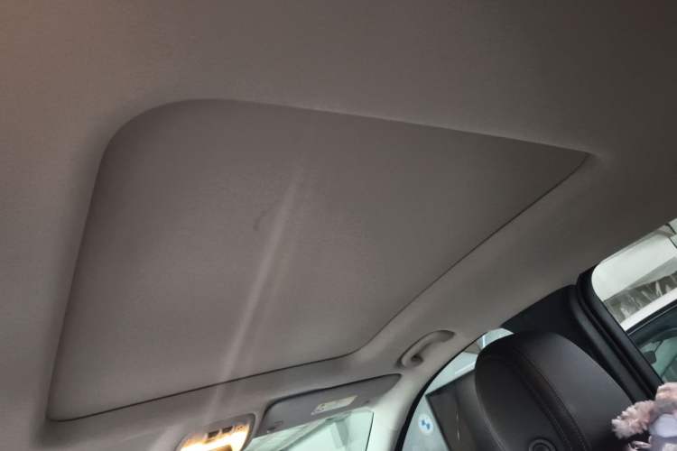 Used Buick Encore GX 2020 20T CVT Two-Wheel Drive Luxury Version Headliner