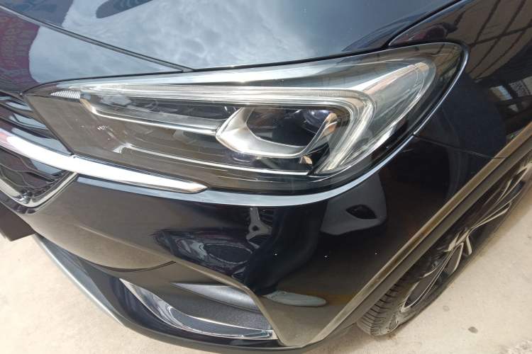 Used Buick Encore GX 2020 20T CVT Two-Wheel Drive Flagship Version Left Front Headlight