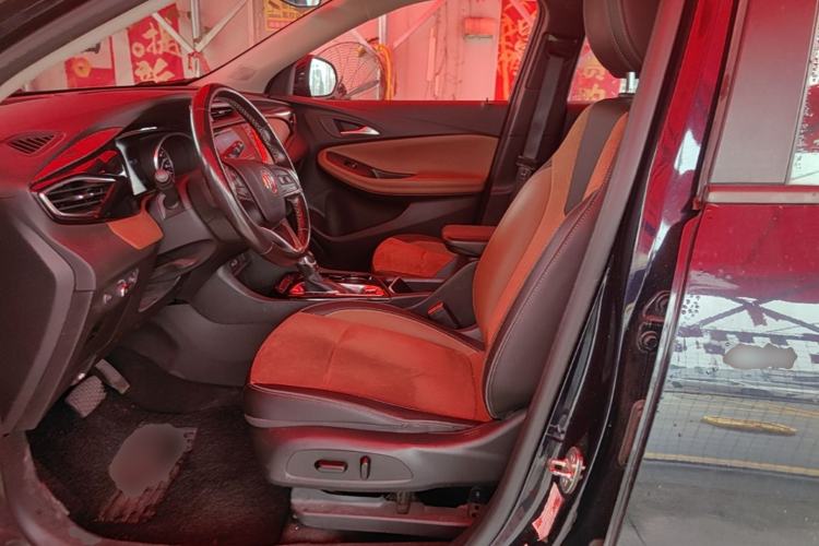 Used Buick Encore GX 2020 20T CVT Two-Wheel Drive Luxury Version Left Front Seat