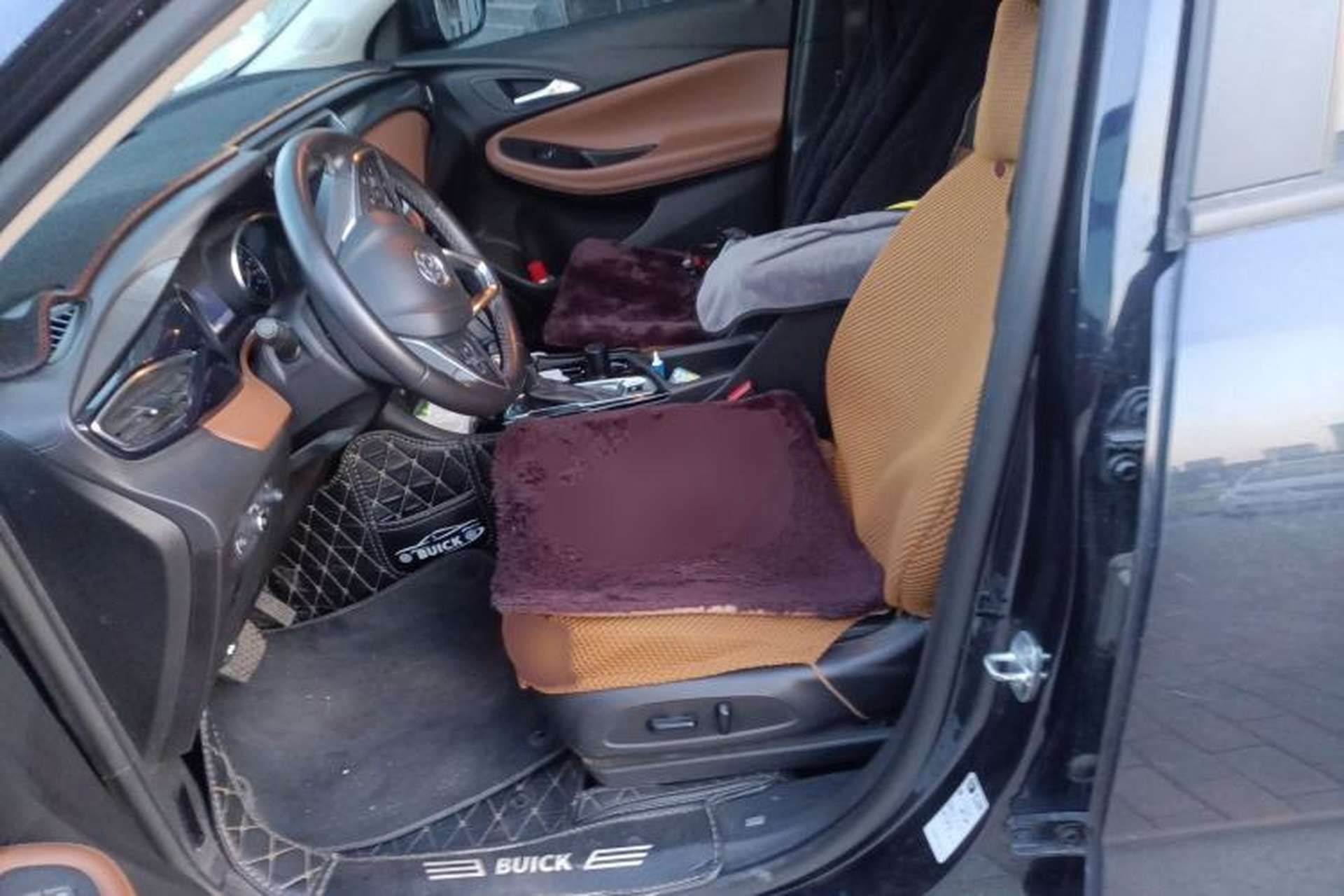 Used Buick Encore GX 2020 20T CVT Two-Wheel Drive Luxury Version Left Front Seat