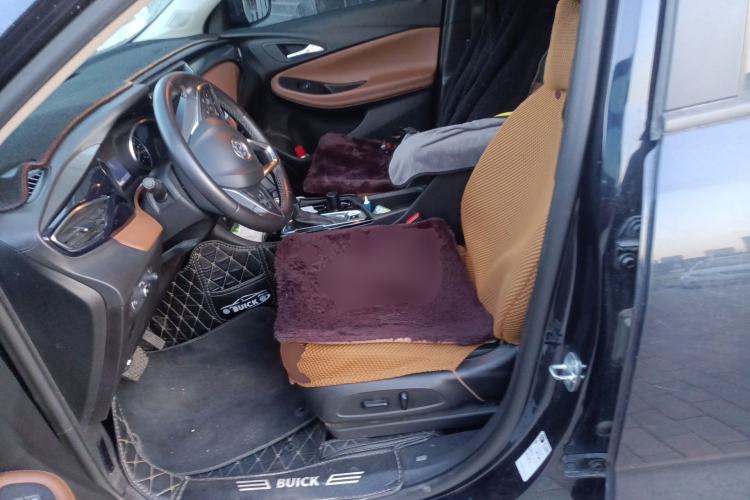 Used Buick Encore GX 2020 20T CVT Two-Wheel Drive Luxury Version Left Front Seat