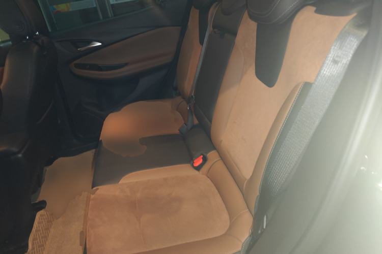 Used Buick Encore GX 2020 20T CVT Two-Wheel Drive Luxury Version Left Rear Seat