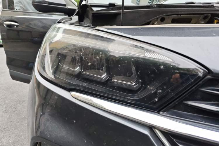 Used Buick Encore GX 2020 20T CVT Two-Wheel Drive Luxury Version Right Front Headlight