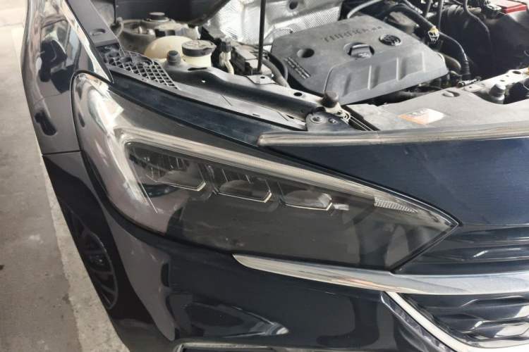 Used Buick Encore GX 2020 20T CVT Two-Wheel Drive Luxury Version Right Front Headlight