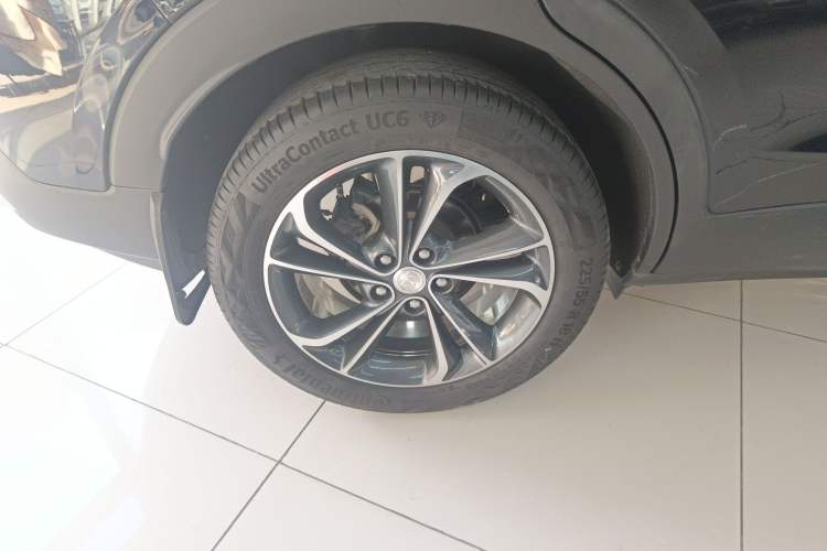 Used Buick Encore GX 2020 20T CVT Two-Wheel Drive Flagship Version Right Rear Wheel Hub