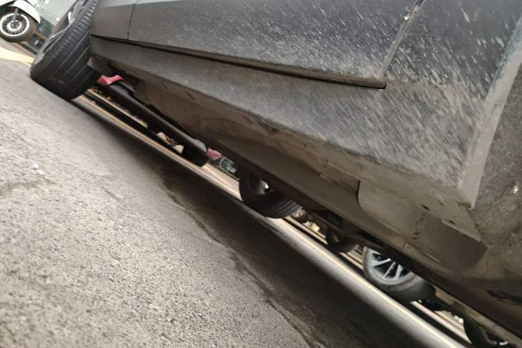 Used Buick Encore GX 2020 20T CVT Two-Wheel Drive Luxury Version Right Side Sill