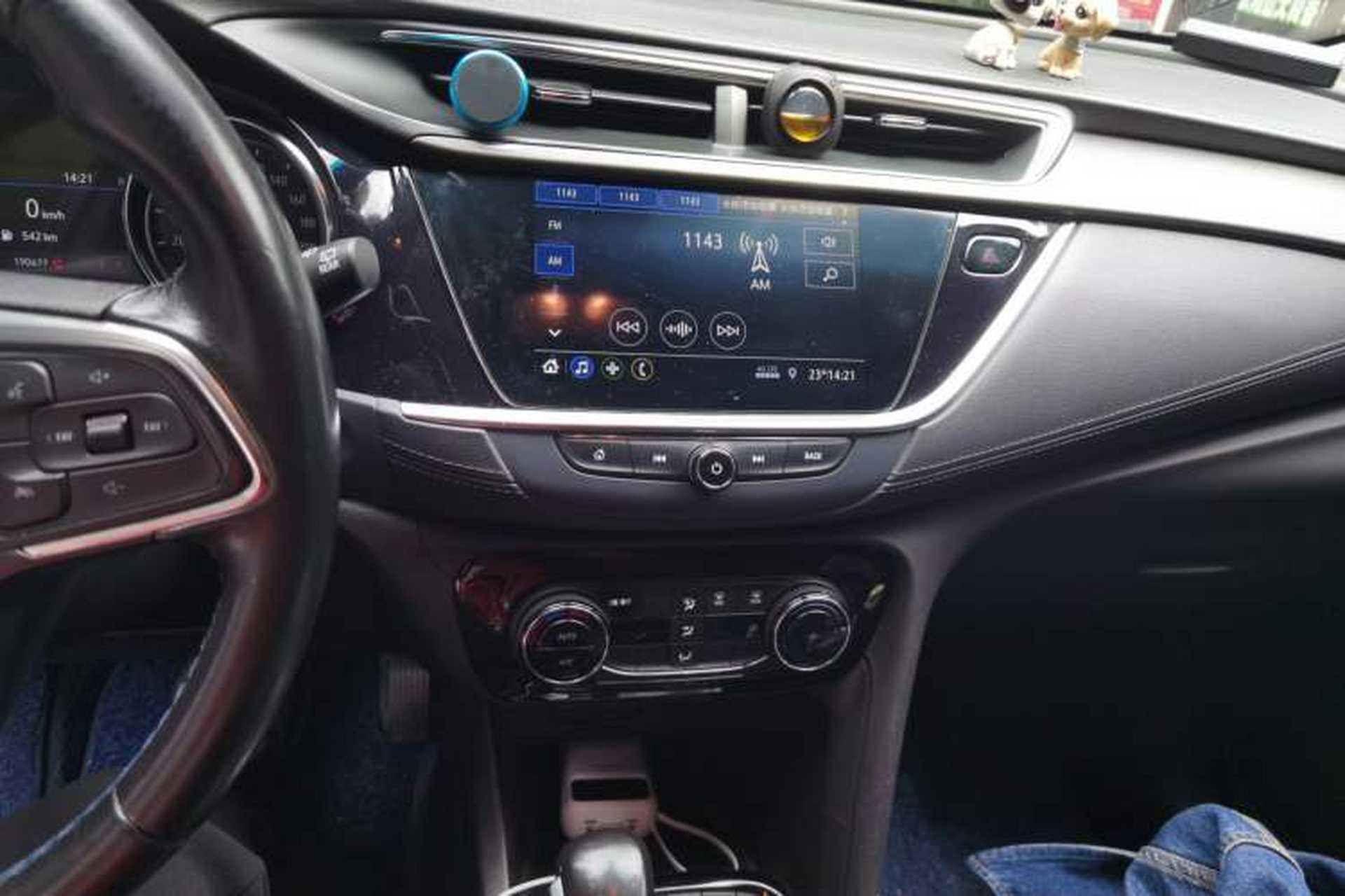 Used Buick Encore GX 2020 20T CVT Two-Wheel Drive Luxury Version Audio And AC Panel