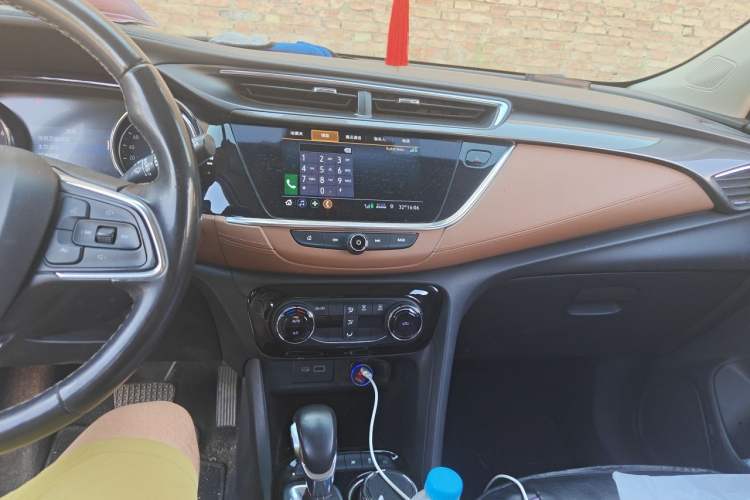 Used Buick Encore GX 2020 20T CVT Two-Wheel Drive Luxury Version Audio And AC Panel