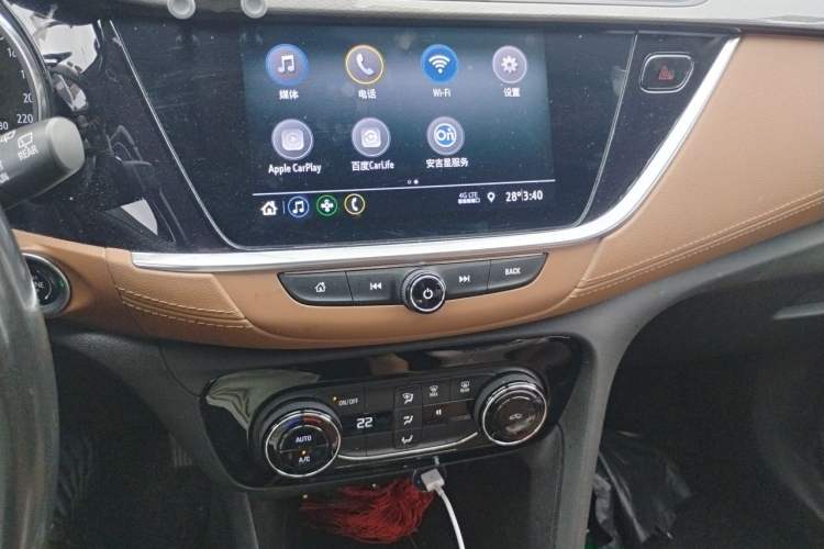 Used Buick Encore GX 2020 20T CVT Two-Wheel Drive Luxury Version Audio And AC Panel