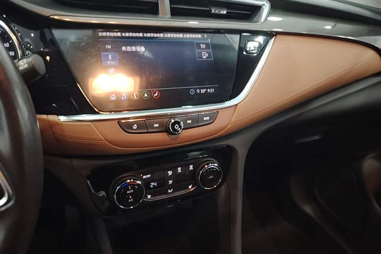 Used Buick Encore GX 2020 20T CVT Two-Wheel Drive Flagship Version Audio And AC Panel