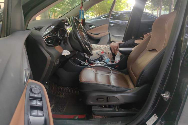 Used Buick Encore GX 2020 20T CVT Two-Wheel Drive Flagship Version Driver Seat