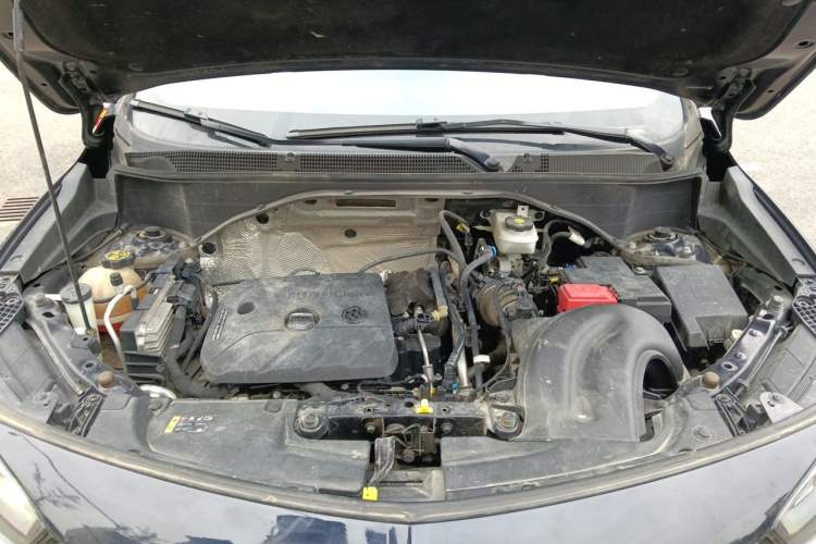 Used Buick Encore GX 2020 20T CVT Two-Wheel Drive Luxury Version Engine Bay