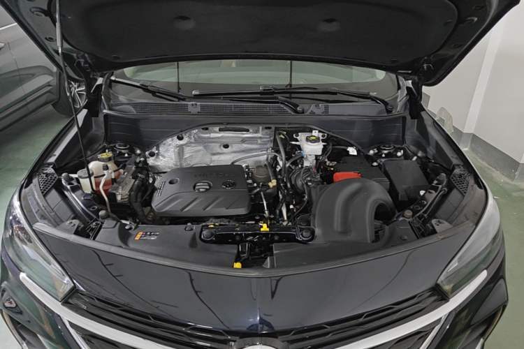 Used Buick Encore GX 2020 20T CVT Two-Wheel Drive Luxury Version Engine Bay