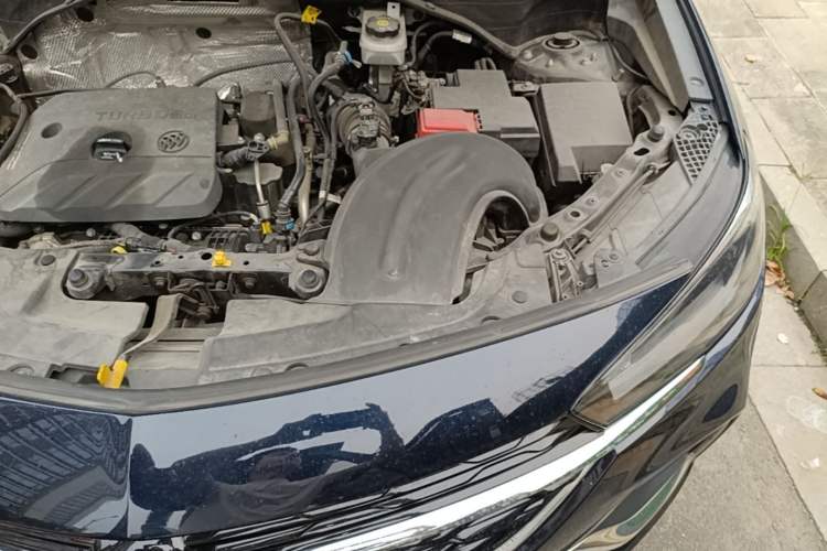 Used Buick Encore GX 2020 20T CVT Two-Wheel Drive Luxury Version Engine Bay Left