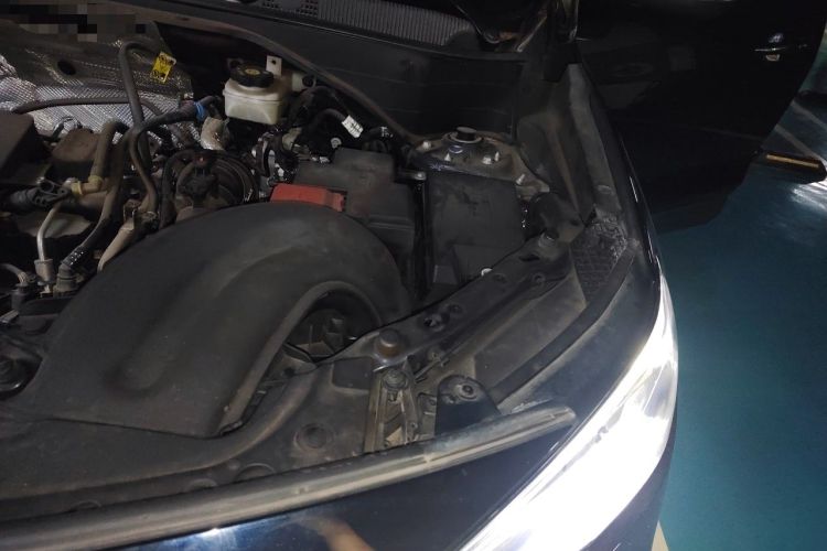 Used Buick Encore GX 2020 20T CVT Two-Wheel Drive Luxury Version Engine Bay Left