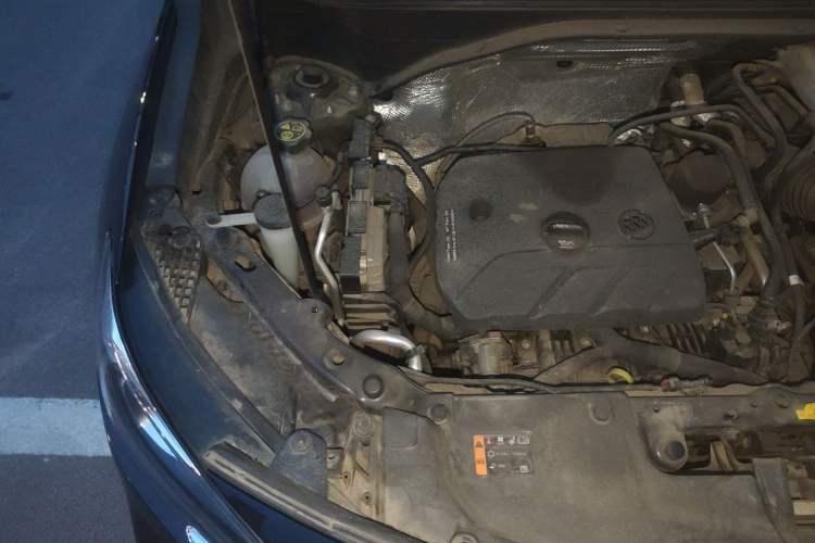 Used Buick Encore GX 2020 20T CVT Two-Wheel Drive Flagship Version Engine Bay Right