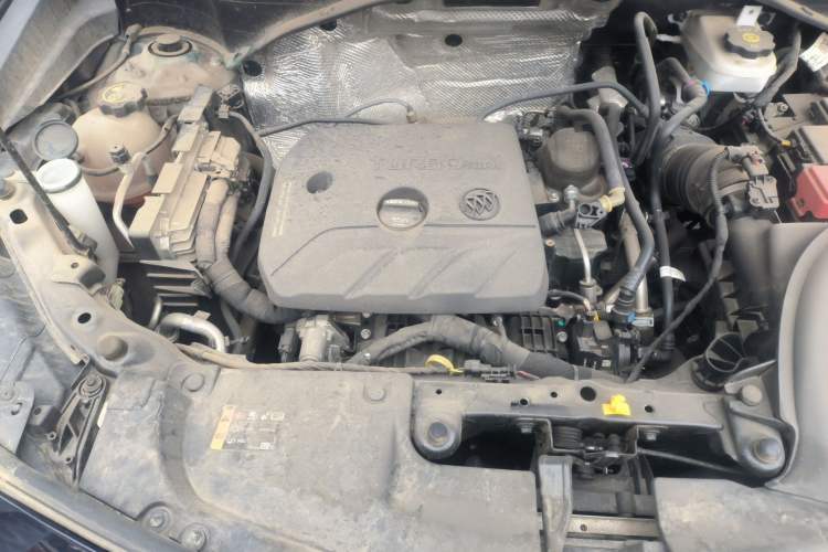 Used Buick Encore GX 2020 20T CVT Two-Wheel Drive Luxury Version Engine Bay Right