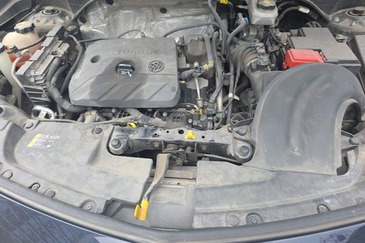 Used Buick Encore GX 2020 20T CVT Two-Wheel Drive Luxury Version Engine Bay
