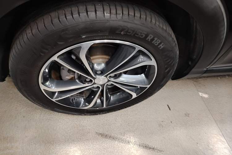 Used Buick Encore GX 2020 20T CVT Two-Wheel Drive Flagship Version Exterior 4